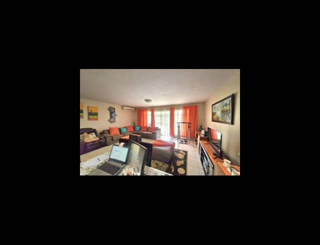 3 BEDROOM DUPLEX SOLD IN MAGALIESKRUIN
